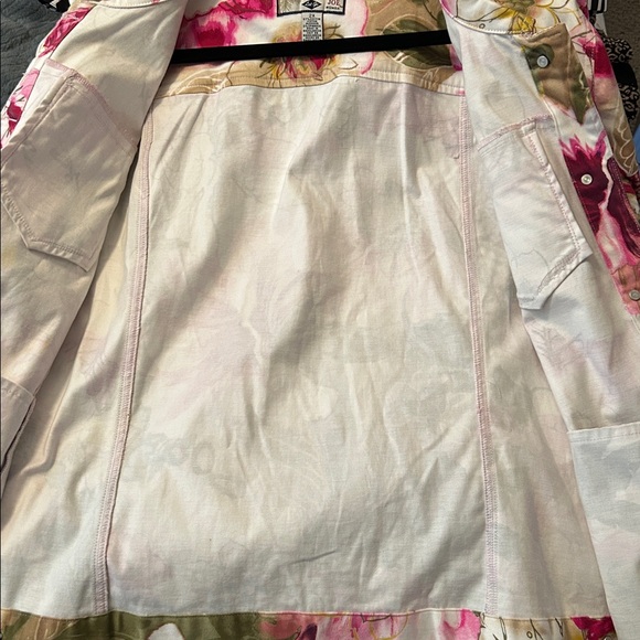 Coldwater Creek Pink and Green Floral Plus Lightweight Jean Jacket size 2X - Picture 4 of 4